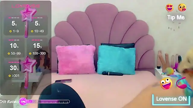 Snapshot of briana_sex32 chatting on September 2025 06:32:02 PM briana sex32 online show from September 2025 06:32:02 PM