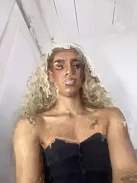 Snapshot of briana_sex32 chatting on November 2025 02:41:02 PM briana sex32 online show from November 2025 02:41:02 PM