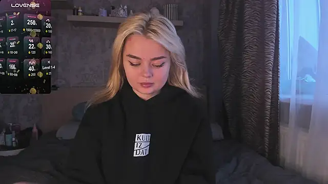 purebeautie13 online show from January 2025 12:06:01 PM