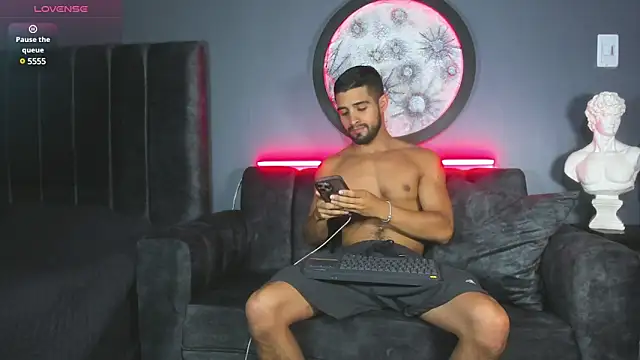 khriss brown online show from February 2025 10:53:02 PM