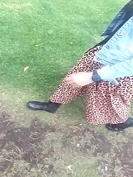 sophie banger online show from September 2025 07:37:01 PM