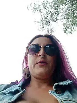 Snapshot of sophie_banger chatting on May 2026 09:44:02 PM sophie banger online show from May 2026 09:44:02 PM