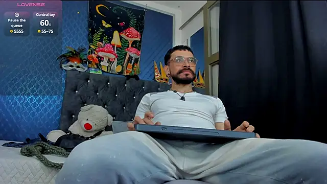 leondevereda online show from March 2025 01:57:01 AM