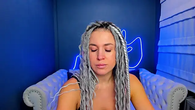 rock n roxy online show from December 2025 01:23:02 AM