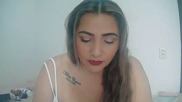 Paula-Harrison online show from December 2024 12:49:01 PM