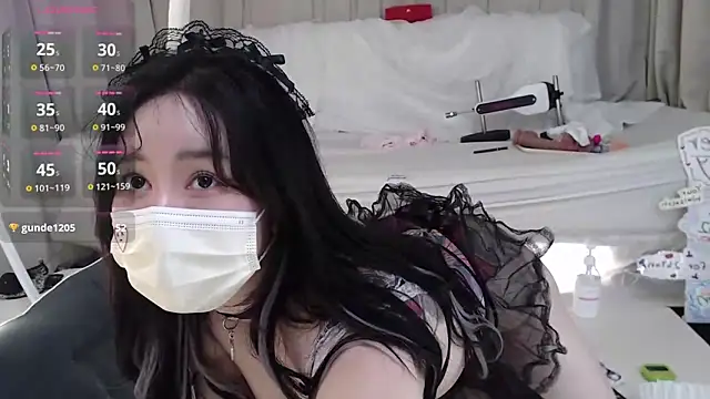 2hyun online show from March 2025 11:12:02 AM