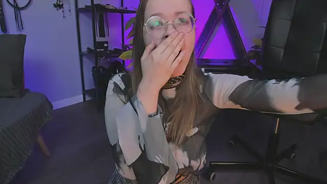 CassieCool online show from February 2025 03:32:02 AM