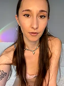 Snapshot of cutte_dora chatting on September 2025 01:11:02 PM cutte dora online show from September 2025 01:11:02 PM