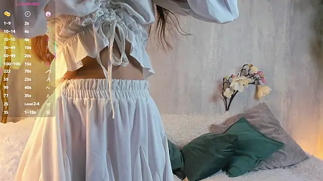 PetraBawden online show from February 2025 08:44:01 AM