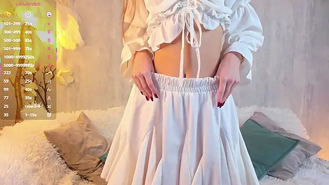 PetraBawden online show from February 2025 08:17:01 AM