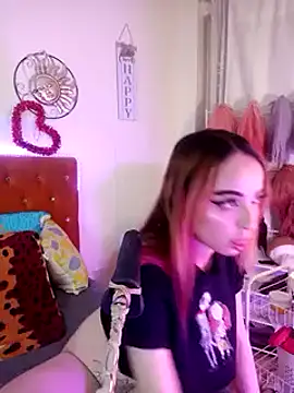 Yennastone online show from January 2025 02:19:02 AM