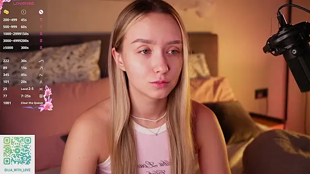 HollisBeckett online show from November 2025 03:06:02 AM