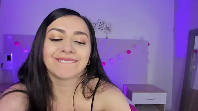 Kimkalifa  online show from February 2025 06:45:01 PM