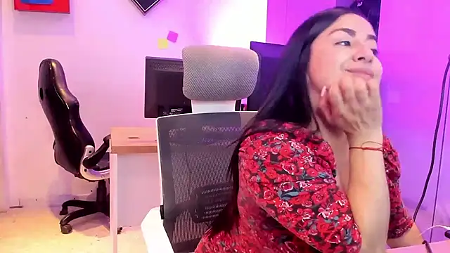 Kimkalifa  online show from October 2025 12:52:02 PM