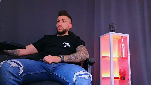 MightyAaron66 online show from February 2025 03:01:02 AM