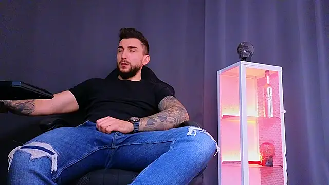 MightyAaron66 online show from March 2025 11:42:02 AM