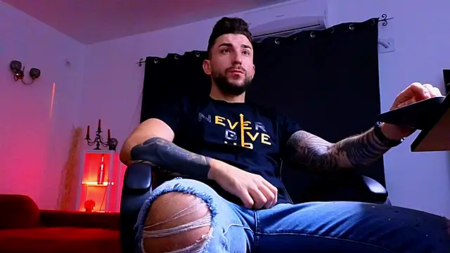 MightyAaron66 online show from October 2025 04:22:01 AM