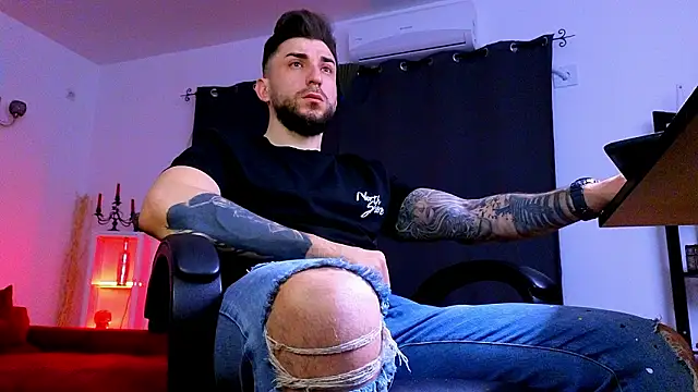 MightyAaron66 online show from March 2026 03:24:02 AM