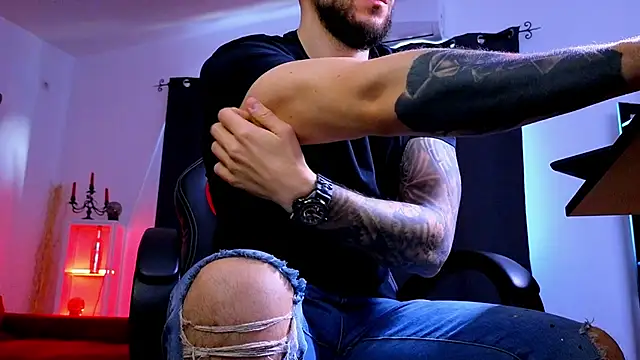 MightyAaron66 online show from March 2026 05:44:01 AM