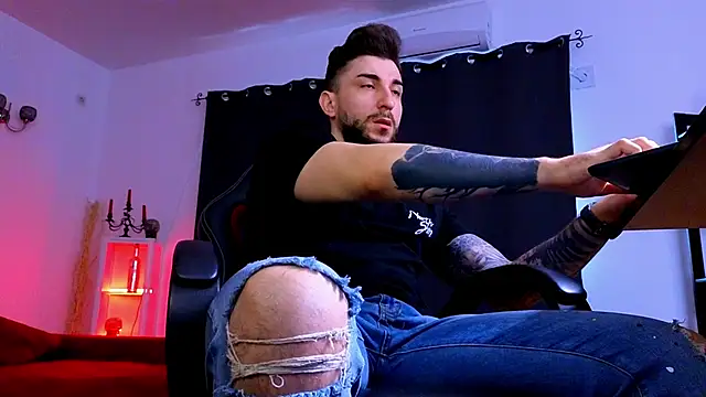 MightyAaron66 online show from March 2026 05:33:01 AM