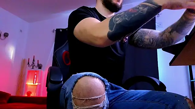 MightyAaron66 online show from March 2026 05:02:01 AM