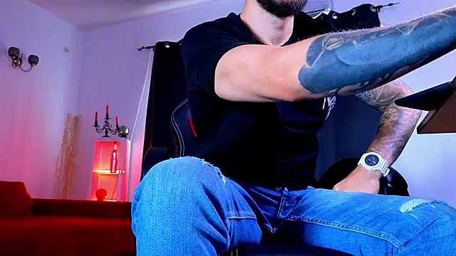 MightyAaron66 online show from July 2026 03:03:02 PM
