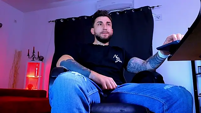MightyAaron66 online show from July 2026 06:07:02 AM