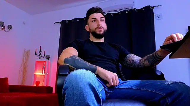 MightyAaron66 online show from July 2026 03:15:01 AM