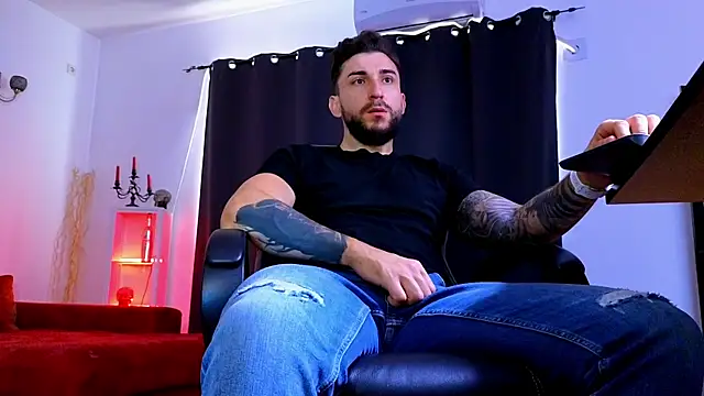 MightyAaron66 online show from July 2026 04:53:02 AM