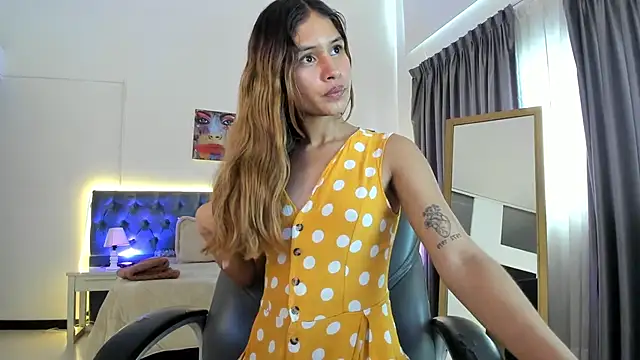 Tamy edwards online show from October 2025 08:03:02 PM