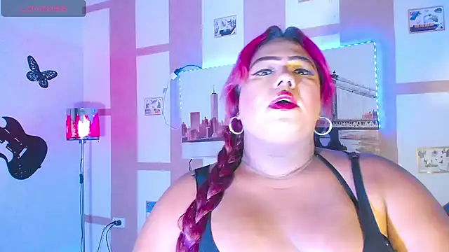 Snapshot of OpraxBellinda chatting on October 2025 02:31:01 AM OpraxBellinda online show from October 2025 02:31:01 AM