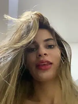 cuteluci  online show from January 2025 11:11:01 AM