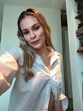 cuteluci  online show from February 2026 11:43:02 AM