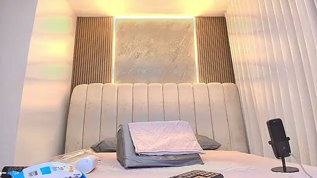 Snapshot of kata_hazel chatting on February 2026 07:14:02 PM kata hazel online show from February 2026 07:14:02 PM