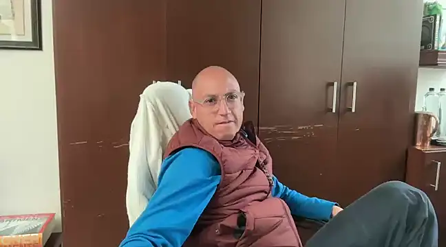 alanan881 online show from January 2025 06:49:01 PM