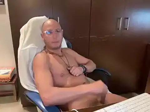 alanan881 online show from January 2025 01:52:01 AM