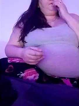 Snapshot of staceysmomfow chatting on January 2025 03:44:02 AM staceysmomfow online show from January 2025 03:44:02 AM