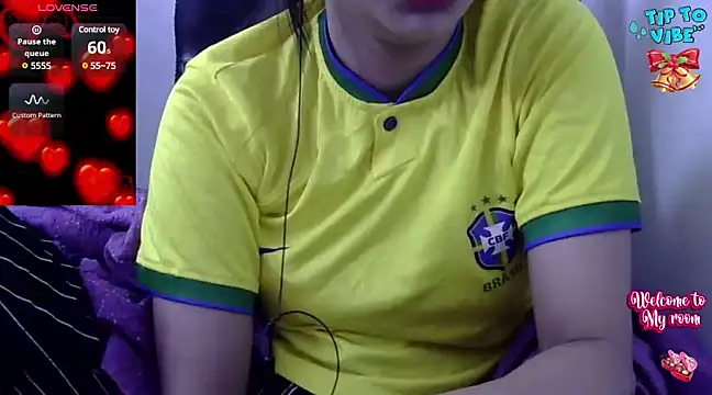 Barbie-Queen2 online show from December 2024 05:39:01 PM