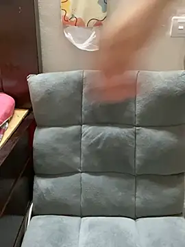 Snapshot of Jan_jang20 chatting on December 2024 03:37:01 PM Jan jang20 online show from December 2024 03:37:01 PM