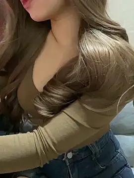 Snapshot of Jan_jang20 chatting on January 2025 02:33:02 PM Jan jang20 online show from January 2025 02:33:02 PM