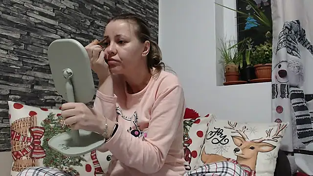 Snapshot of SweetMaddy888 chatting on December 2024 04:15:02 AM SweetMaddy888 online show from December 2024 04:15:02 AM