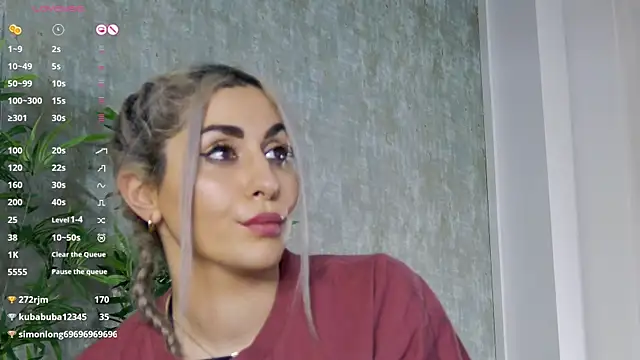 Snapshot of CelineMeyerr chatting on February 2025 12:47:01 PM CelineMeyerr online show from February 2025 12:47:01 PM