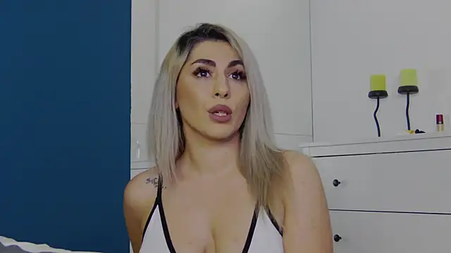 Snapshot of CelineMeyerr chatting on October 2025 05:30:01 AM CelineMeyerr online show from October 2025 05:30:01 AM