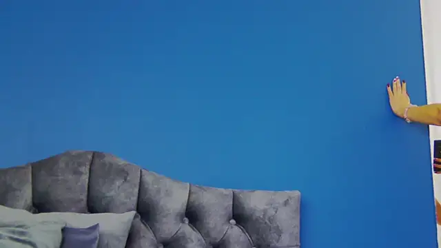 Snapshot of CelineMeyerr chatting on October 2025 06:25:01 AM CelineMeyerr online show from October 2025 06:25:01 AM