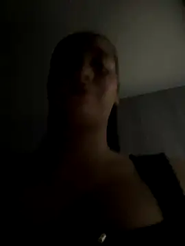 karla nill online show from December 2024 10:01:02 PM