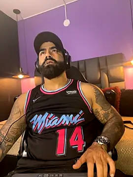 Lyon vach online show from October 2025 10:10:01 PM