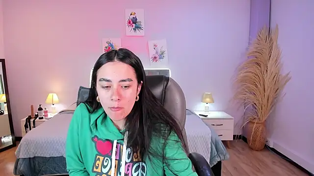 Icysweetcam online show from April 2026 12:19:02 PM