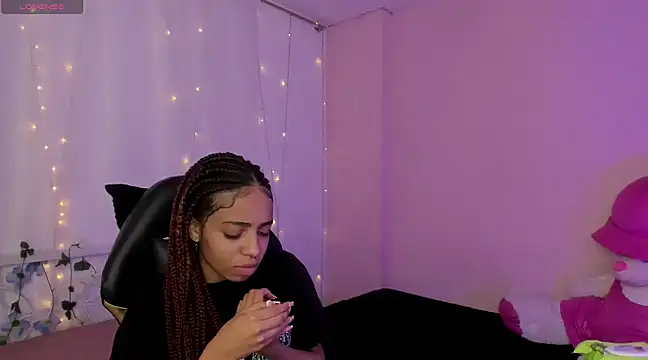 Abigail Wilson  online show from January 2025 11:43:02 PM