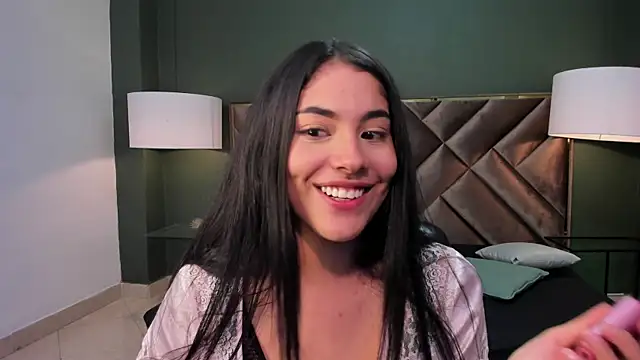 Mia Elowen online show from February 2025 01:16:02 AM