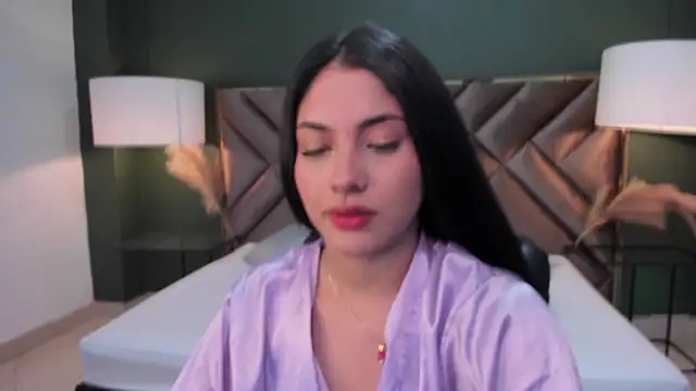 Mia Elowen online show from March 2025 08:29:02 PM